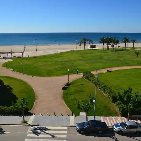 Piso Delante De La Playa La Pineda Con 2 Habitaciones Exterior photo