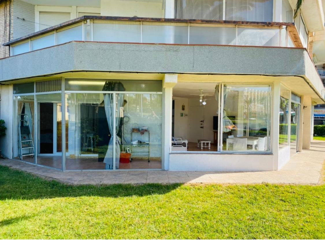 Piso Delante De La Playa Con 2 Appartement La Pineda